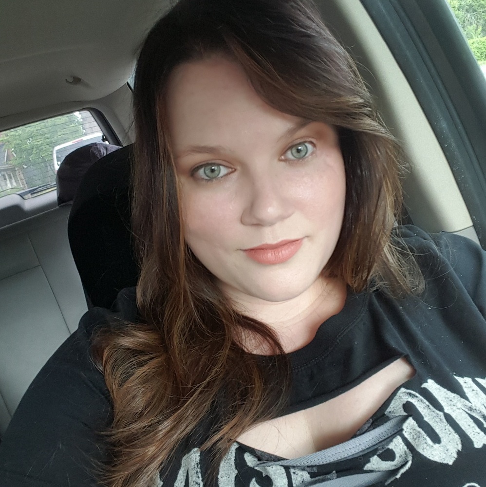 Meet your Posher, Kaleigh